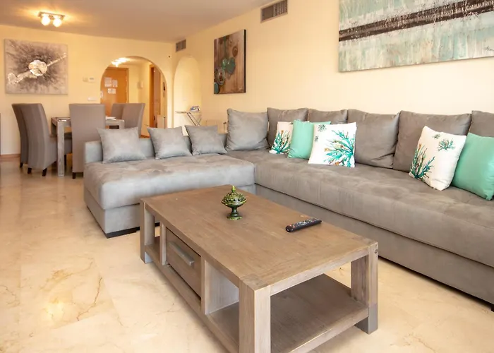 Spacious Penthouse Guadalmina, San Pedro * 마르베야