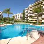 Spacious Penthouse Guadalmina, San Pedro Lägenhet *