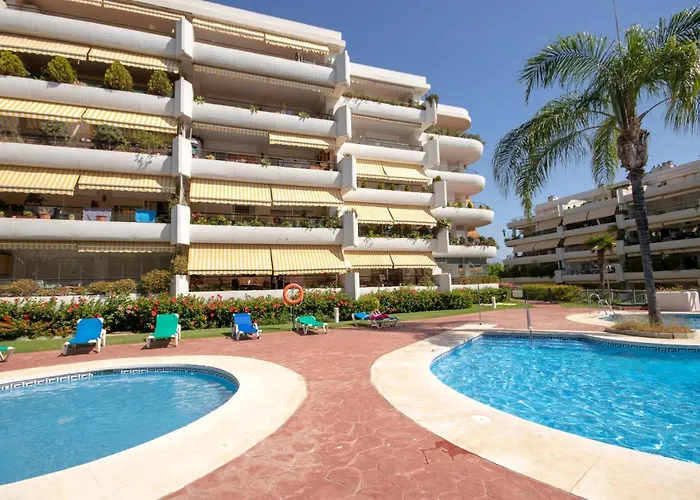Spacious Penthouse Guadalmina, San Pedro Apartment
