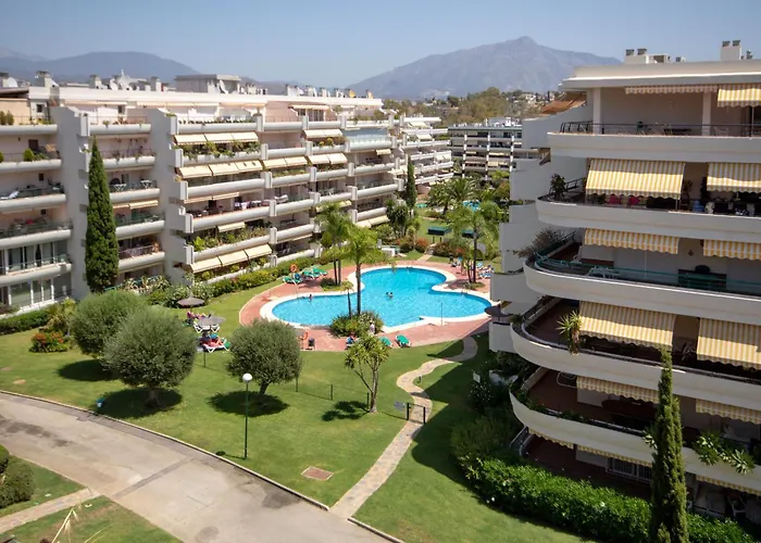 Spacious Penthouse Guadalmina, San Pedro